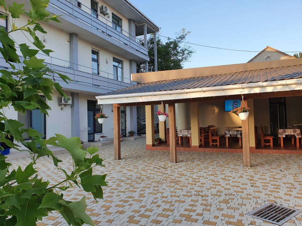 Aleksandriya Ξενοδοχείο Τσορνομόρσκ Εξωτερικό φωτογραφία